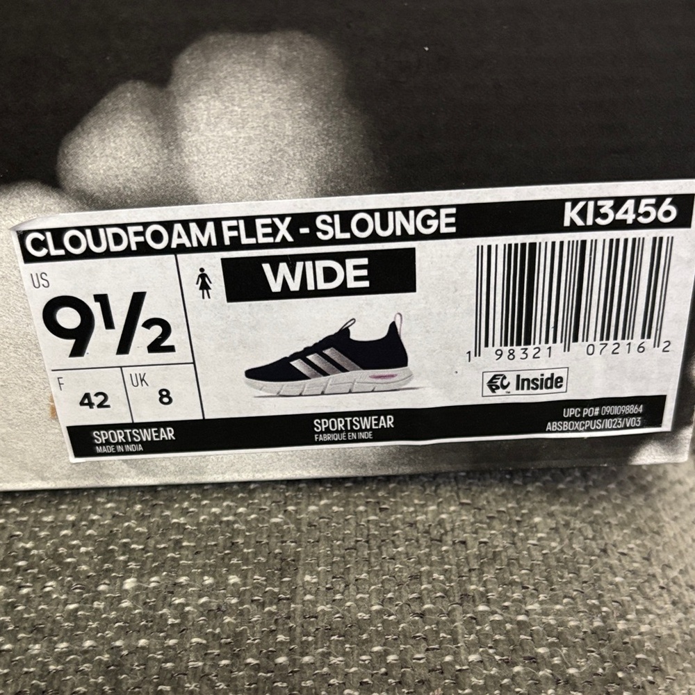 adidas size 9.5w Navy and White Cloudfoam Casual Sneakers wide - Picture 9 of 10